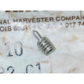 SCREW IH 370782 C1 IH-370782-C1 IH370782C1 NOS